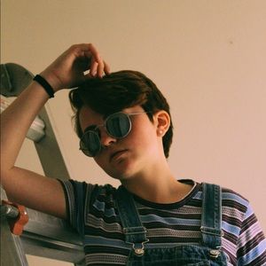 Meet your Posher, Ella